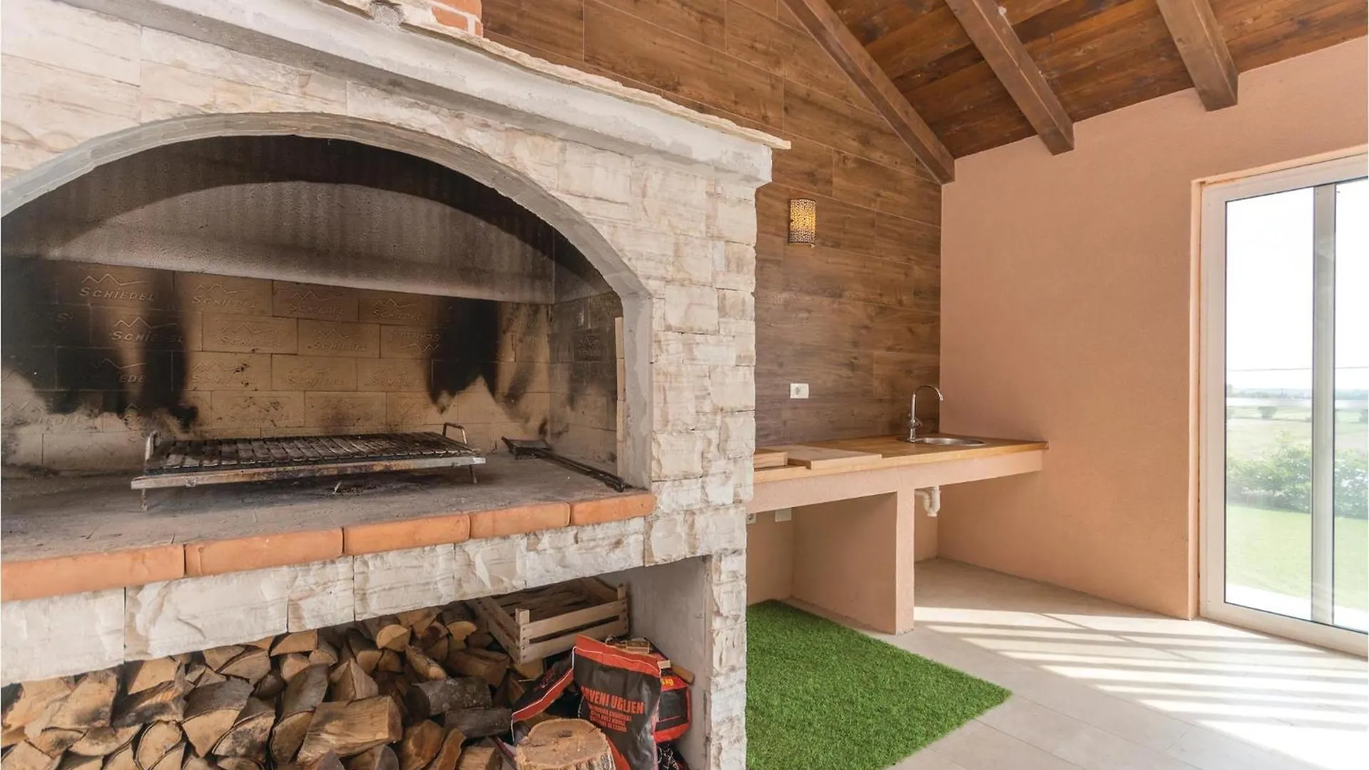 Cozy Home In Kakma With Lake View بيت للعطل
