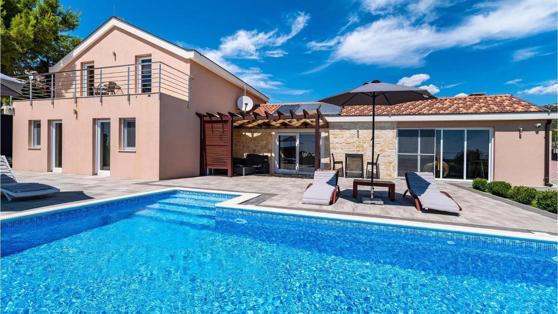 Cozy Home In Kakma With Lake View بيت للعطل