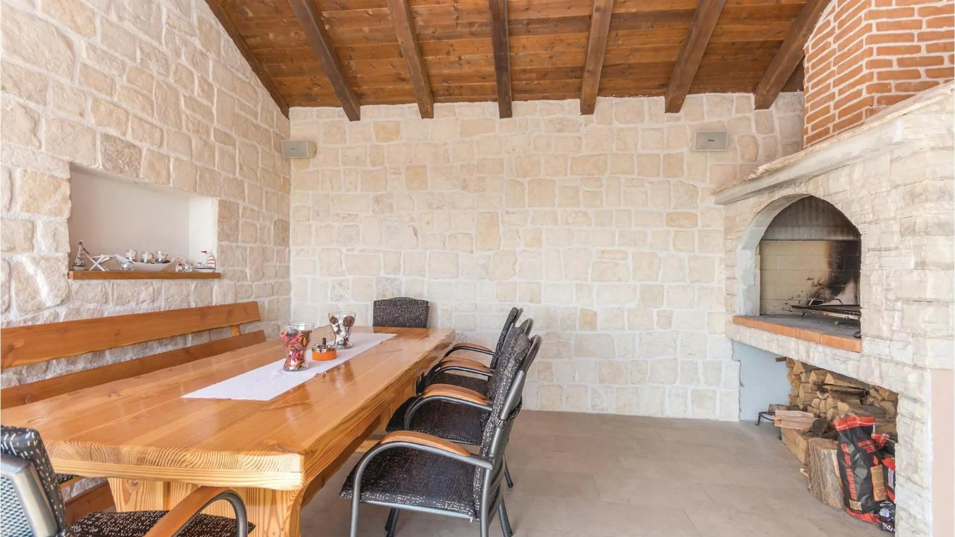 بيت للعطل Cozy Home In Kakma With Lake View كرواتيا